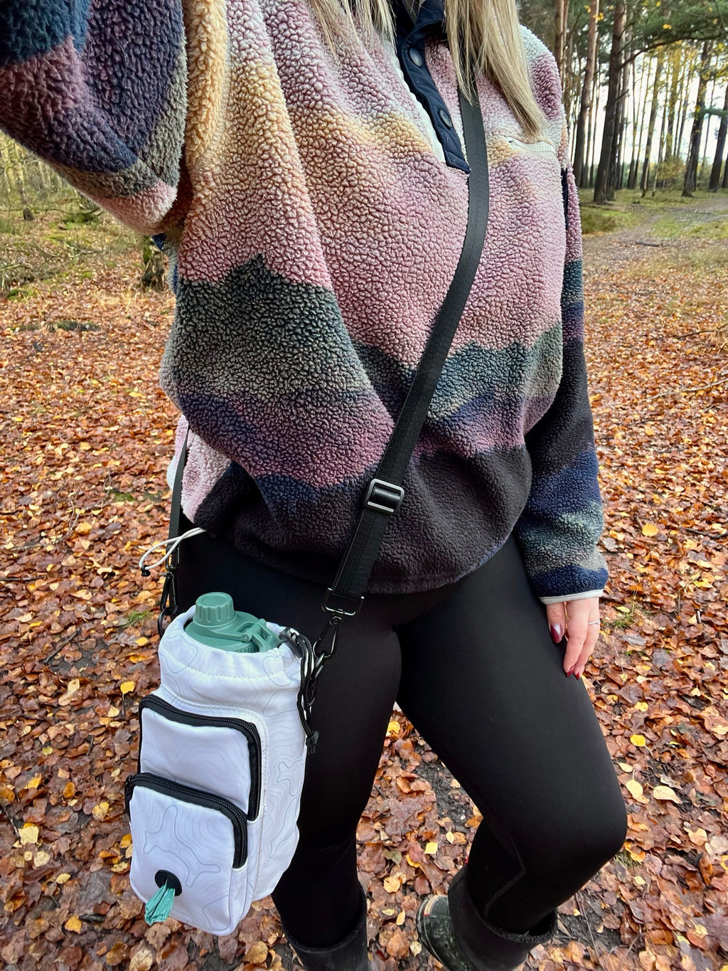 Contour Trail Bottle Bag – Crossbody Dog Water Bottle Bag Black Black Green Pink Blue Cream