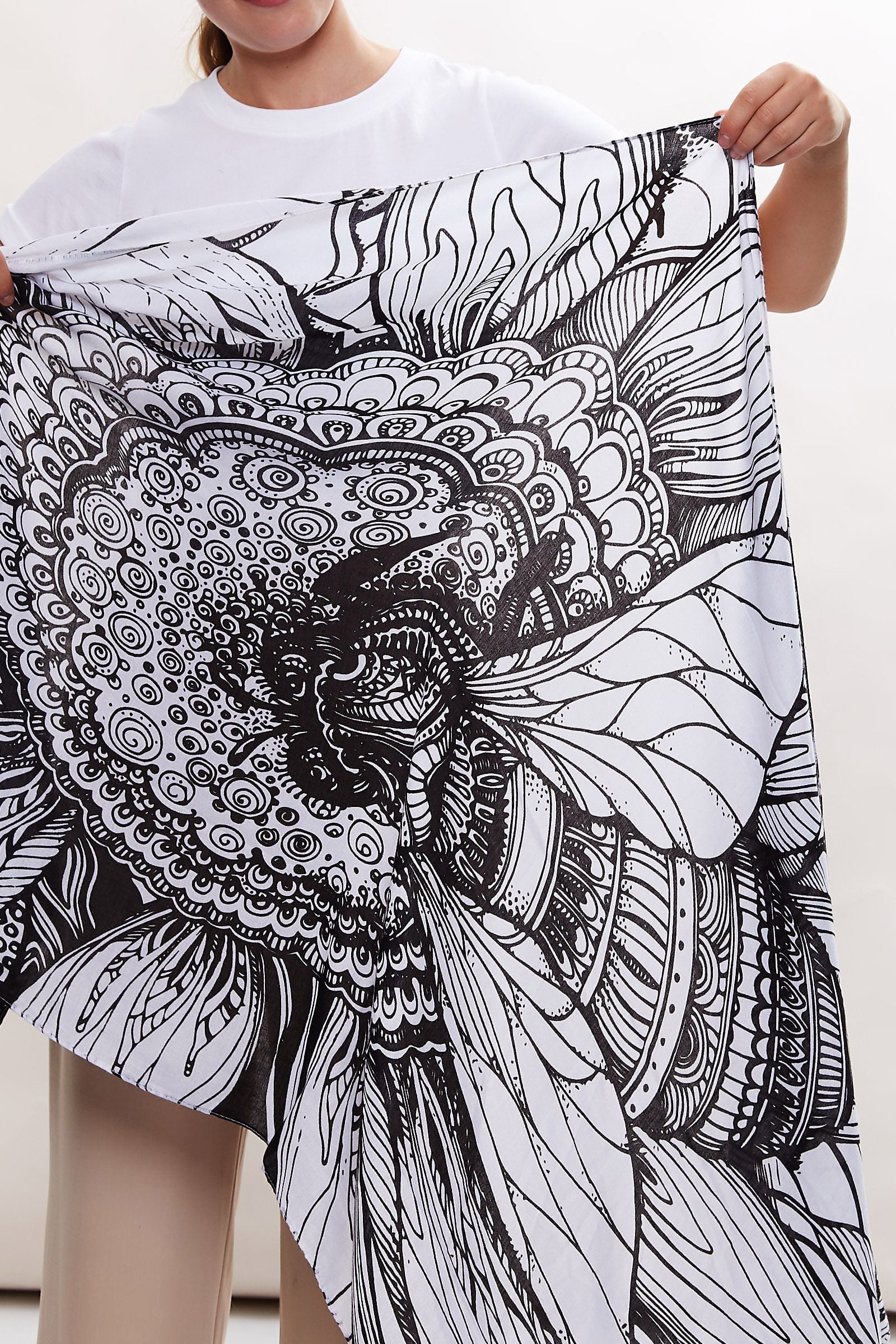 Louche Bee-Utiful Bee Printed Scarf One Size One Size