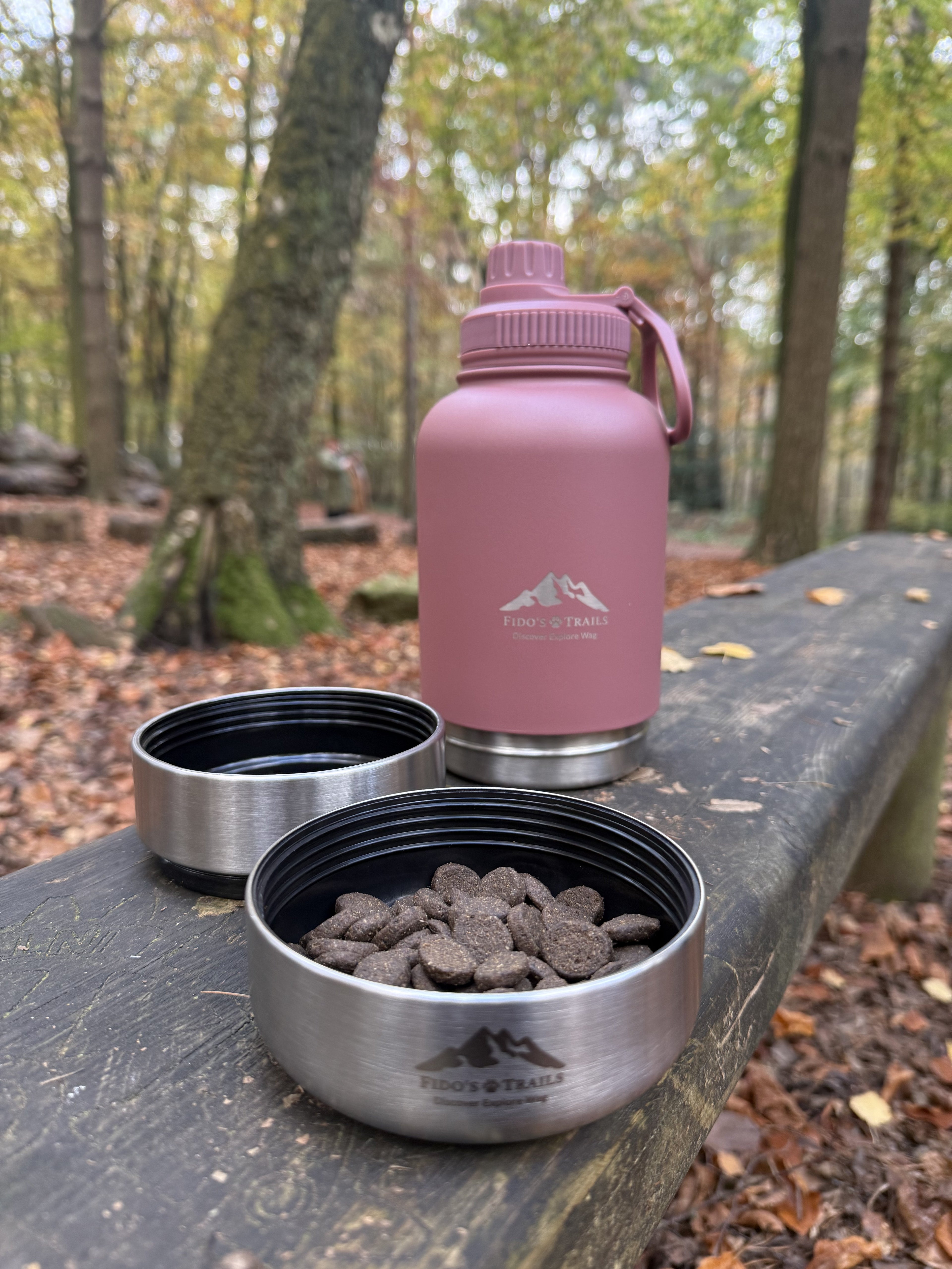 Fido's Trails 3-in-1 Water Bottle with Detachable Bowls – For Dogs & Owners, 1 Litre Rosewood Rosewood Rosewood