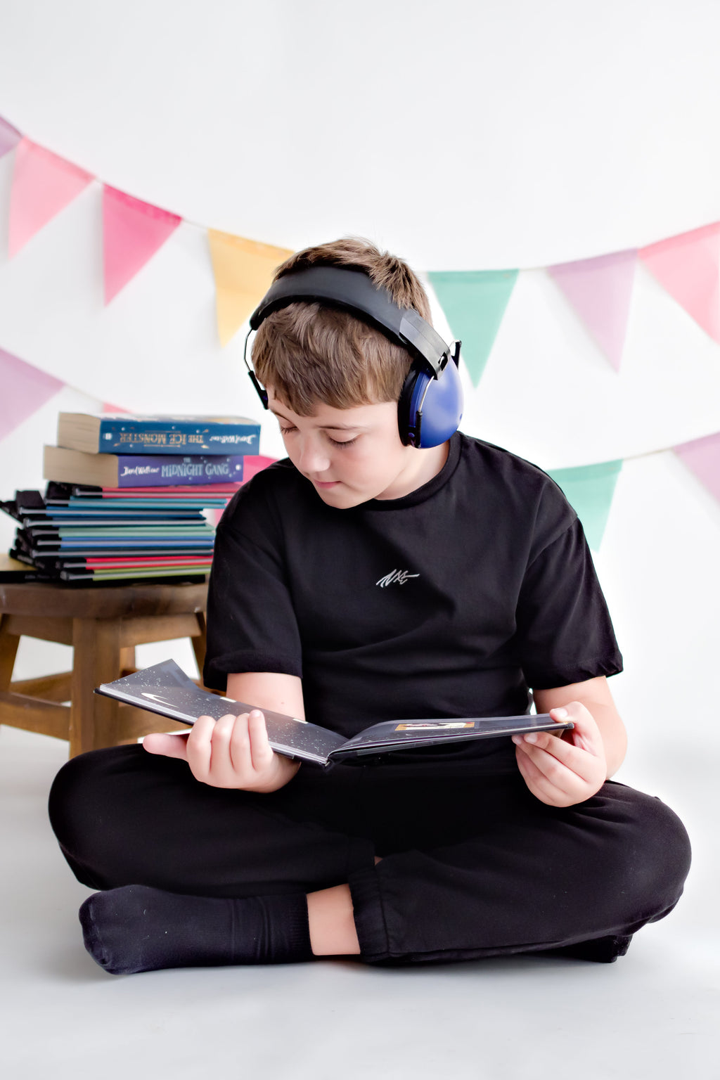 Kids Hearing Protection Earmuffs Hearing Protection Sky Blue Sky Blue Petal Pink Onyx Prism Lagoon Blue Graffiti Kaleidoscope Peace Navy Blue Transport Magenta Maroon Dark Green Grey Butterfly