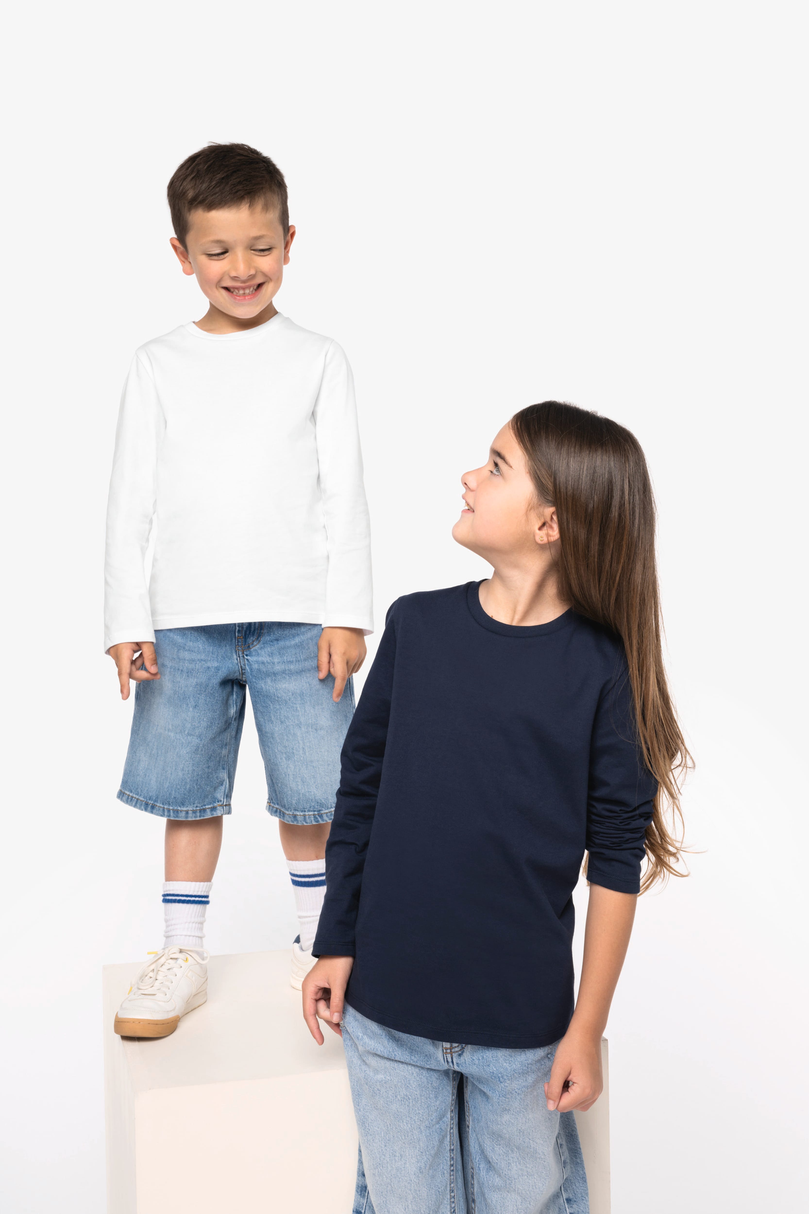 Organic Cotton Kids Long Sleeve T-shirt 4-6 Black 4-6 / Black 4-6 / Jade Green 4-6 / Navy 4-6 / Petal Rose 4-6 / White 6-8 / Black 6-8 / Jade Green 6-8 / Navy 6-8 / Petal Rose 6-8 / White 8-10 / Black 8-10 / Jade Green 8-10 / Navy 8-10 / Petal Rose 8-10 / White 10-12 / Black 10-12 / Jade Green 10-12 / Navy 10-12 / Petal Rose 10-12 / White 12-14 / Black 12-14 / Jade Green 12-14 / Navy 12-14 / Petal Rose 12-14 / White