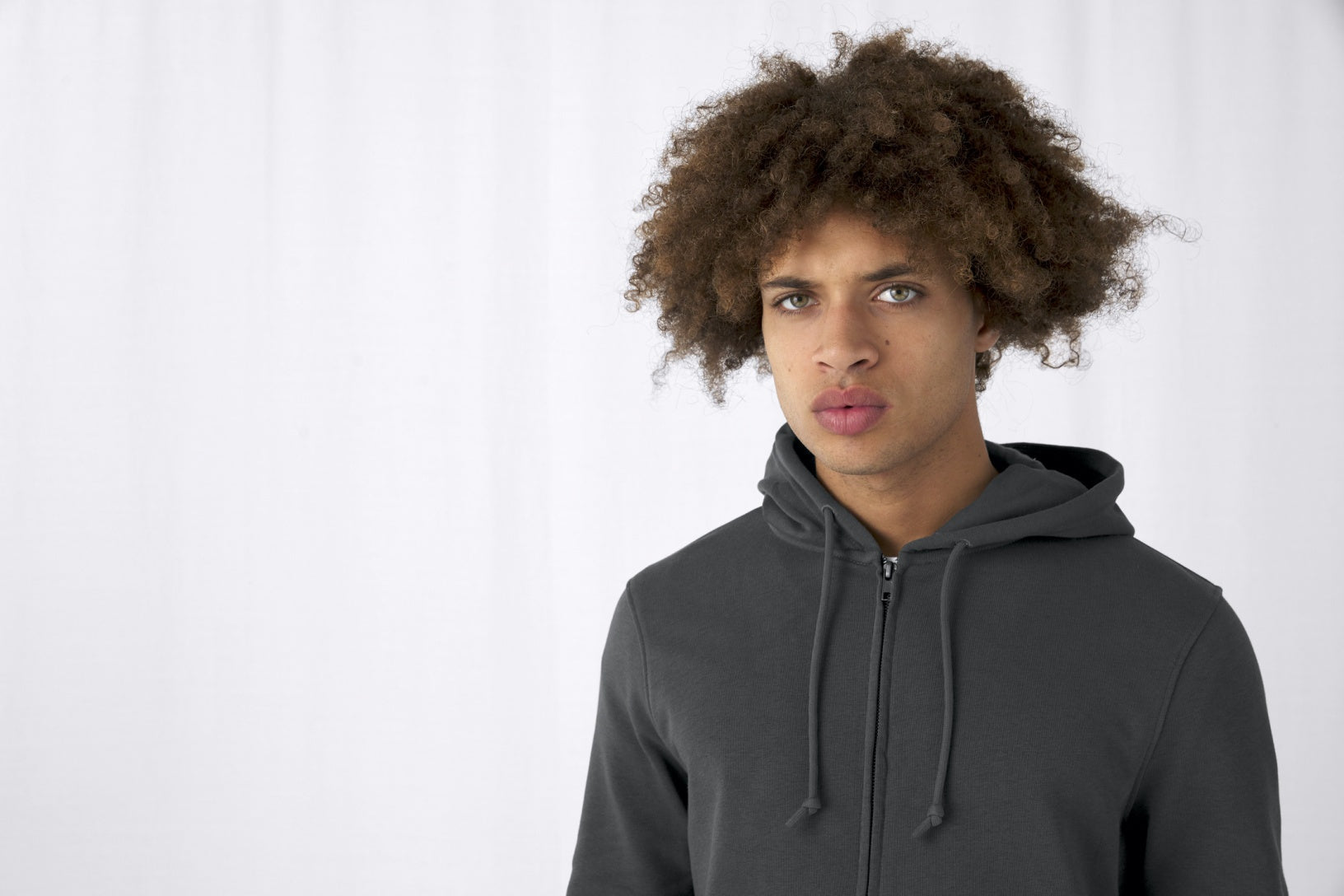 Organic Essential Zipped Hoodie: Mens - - High-Quality </p>