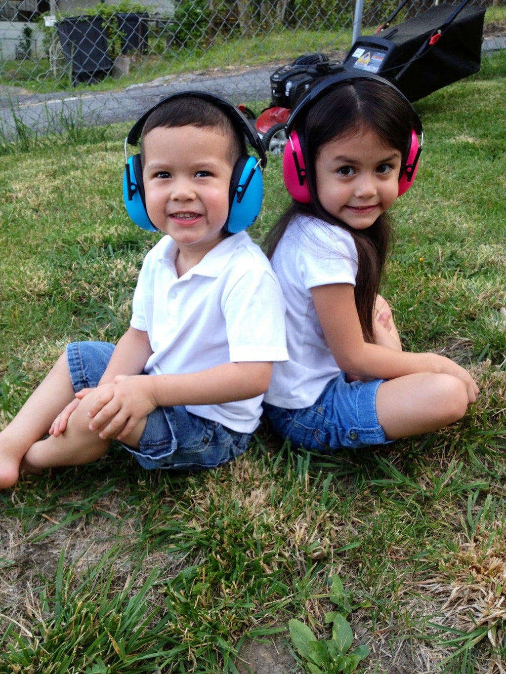 Kids Hearing Protection Earmuffs Hearing Protection Sky Blue Sky Blue Petal Pink Onyx Prism Lagoon Blue Graffiti Kaleidoscope Peace Navy Blue Transport Magenta Maroon Dark Green Grey Butterfly