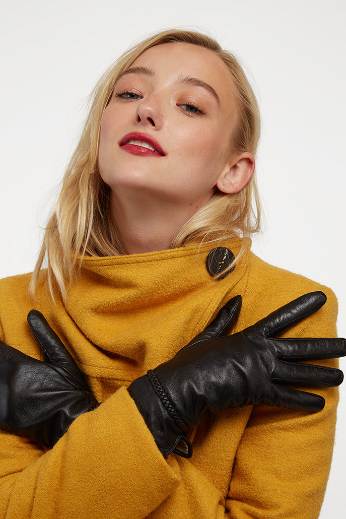 Tema Black Leather Touchphone Gloves. Gloves S/M S/M M/L